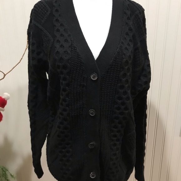 Sweaters - 🆕🌷Sz LARGE BUTTON/UP JACQUARD CABLE CARDIGAN